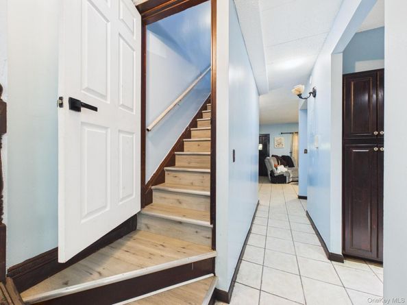 885 E 169th Street, Bronx NY 10459