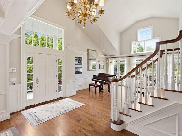 3 Fieldstone Lane, Oyster Bay NY 11771