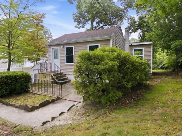 34 Whitestone Road, Sound Beach NY 11789