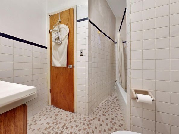 32-87 38th Street, Astoria NY 11103