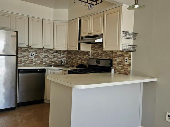 84-62 Austin Street C007, Kew Gardens NY 11415