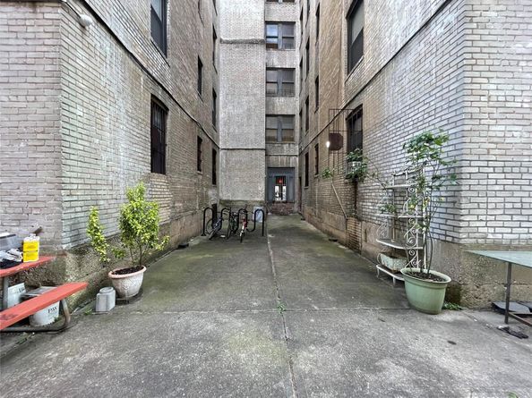897 Empire Boulevard F6, Brooklyn NY 11213