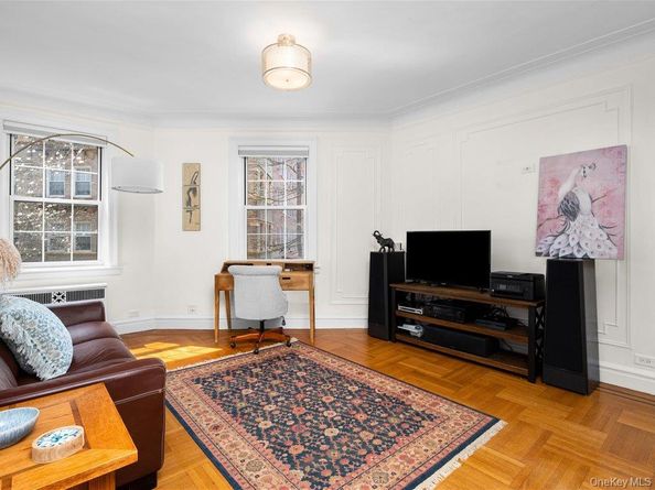 14 N Chatsworth Avenue 2K, Larchmont NY 10538