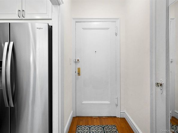14 N Chatsworth Avenue 2K, Larchmont NY 10538