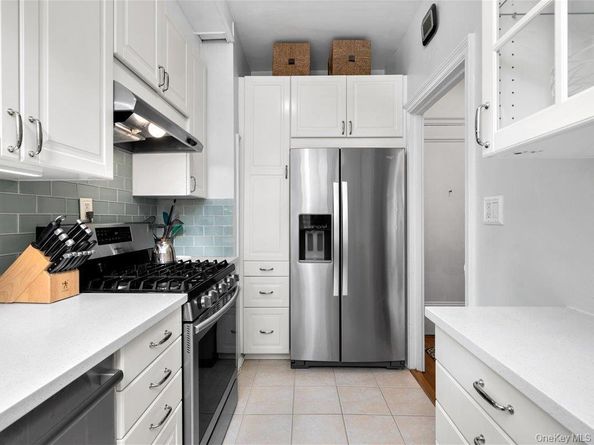 14 N Chatsworth Avenue 2K, Larchmont NY 10538