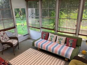 1661 Old Country 423, Riverhead NY 11901