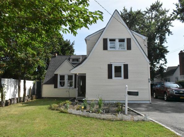 54 Danes Street, Patchogue NY 11772