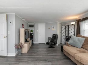 90 Blydenburg Avenue, Smithtown NY 11787