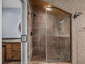 10 Courtyard Circle, Centerport NY 11721