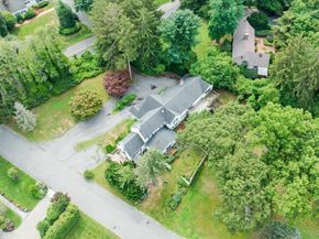 221 Huntington Bay Road, Huntington NY 11743