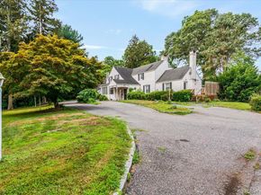 221 Huntington Bay Road, Huntington NY 11743