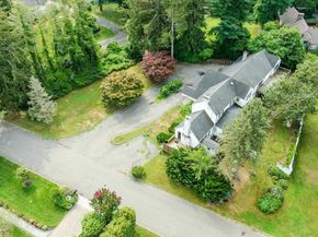 221 Huntington Bay Road, Huntington NY 11743