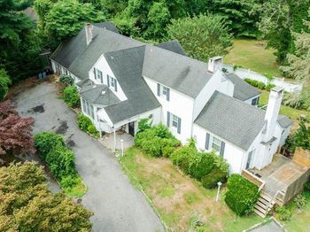 221 Huntington Bay Road