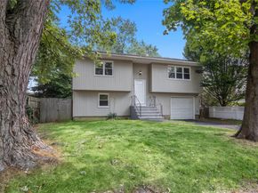 426 5th Street, East Northport NY 11731