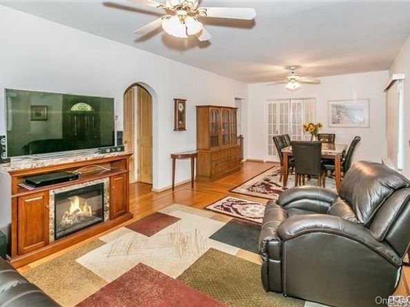 2 Twain Street, North Baldwin NY 11510