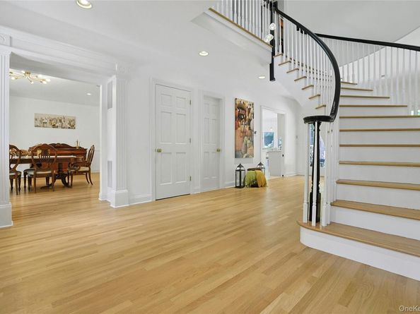 10 Hidden Oak Road, Armonk NY 10504