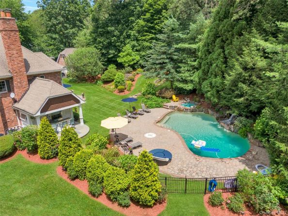 10 Hidden Oak Road, Armonk NY 10504