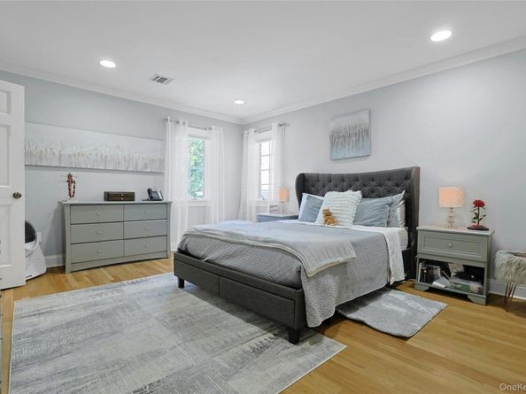 10 Hidden Oak Road, Armonk NY 10504