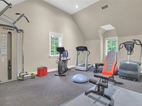 10 Hidden Oak Road, Armonk NY 10504