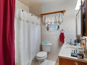 6 Windsor Place, Lynbrook NY 11563