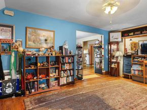 6 Windsor Place, Lynbrook NY 11563