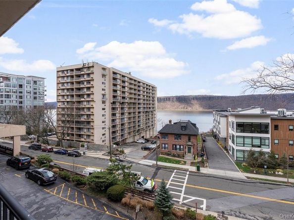 1120 Warburton Avenue 2A, Yonkers NY 10701
