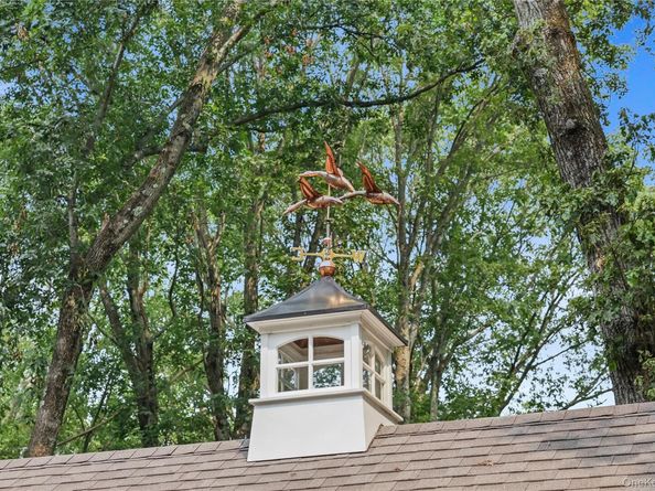 27 Deepwood Hill, Chappaqua NY 10514