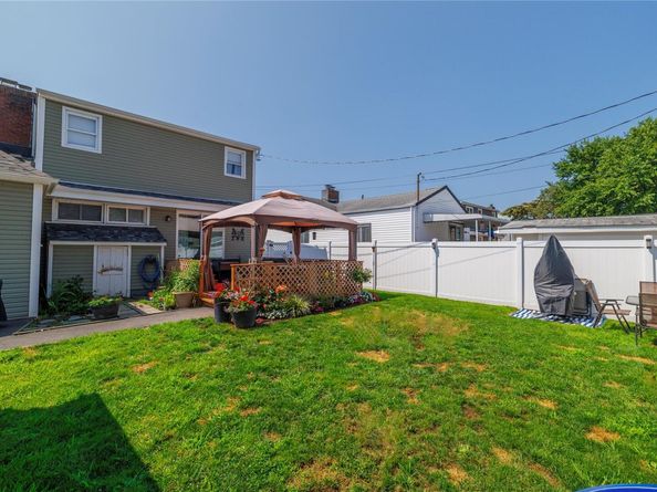 44 Tyler Street, Freeport NY 11520