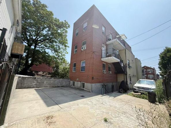 108-01 35th Avenue, Corona NY 11368
