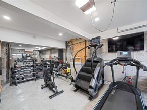 60 W 2nd Street, Freeport NY 11520
