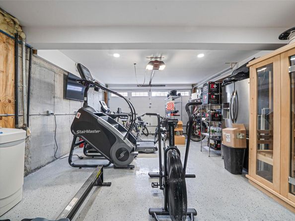 60 W 2nd Street, Freeport NY 11520