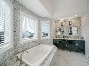 60 W 2nd Street, Freeport NY 11520