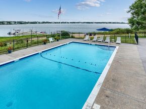 61 W Tiana Road 6, Hampton Bays NY 11946