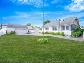 22 Oak Street, Hicksville NY 11801