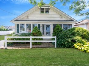 22 Oak Street, Hicksville NY 11801