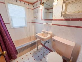 22 Oak Street, Hicksville NY 11801