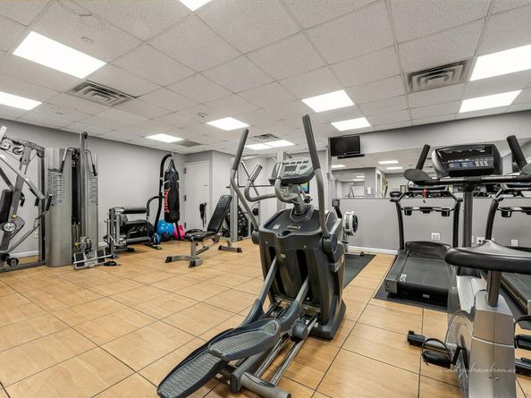 116-24 Grosvenor Lane 8D, Kew Gardens NY 11415