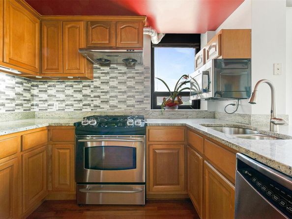116-24 Grosvenor Lane 8D, Kew Gardens NY 11415