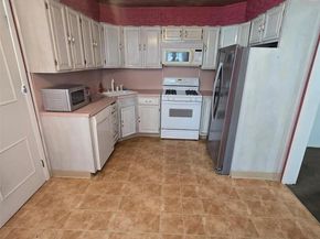 7733 79th Street, Glendale NY 11385