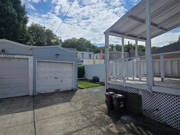 7733 79th Street, Glendale NY 11385