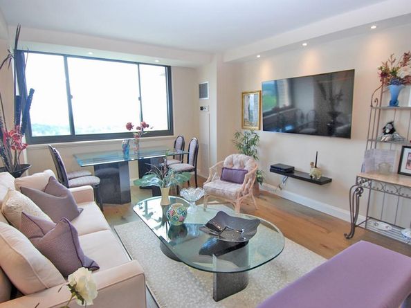27010 Grand Central Parkway 27F, Floral Park NY 11005