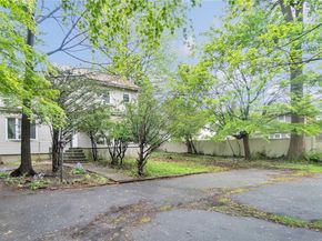 117 Glenwood Road, Glenwood Landing NY 11547