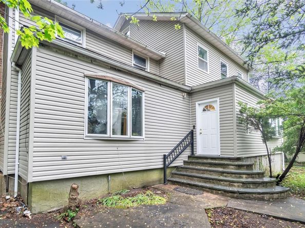 117 Glenwood Road, Glenwood Landing NY 11547