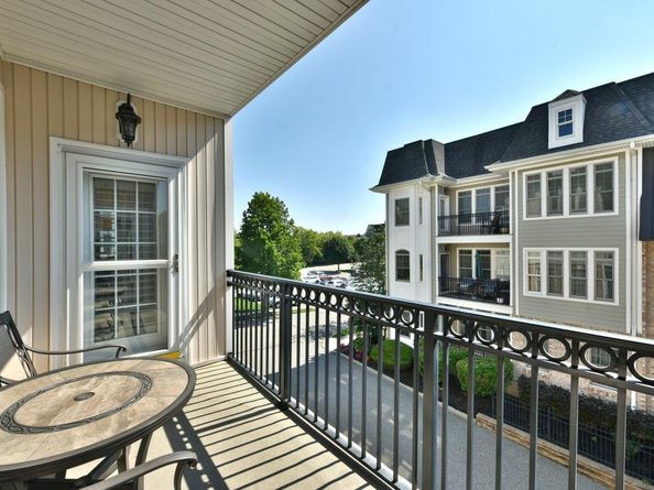 415 Pacing Way, Westbury NY 11590