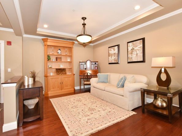 415 Pacing Way, Westbury NY 11590