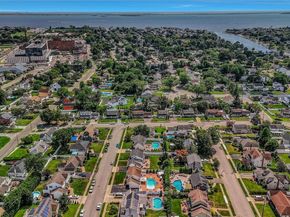 532 Alwick Avenue, West Islip NY 11795
