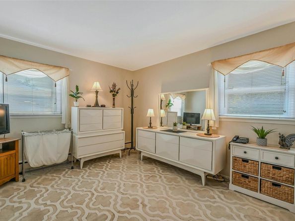 532 Alwick Avenue, West Islip NY 11795