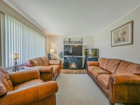 532 Alwick Avenue, West Islip NY 11795