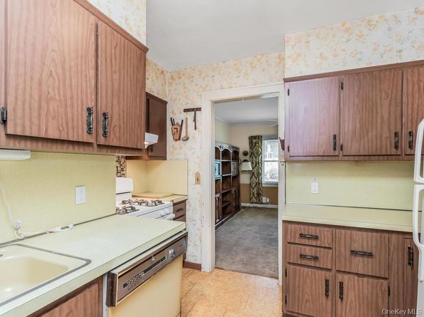 300 AKA 490 Odell Avenue, Yonkers NY 10703