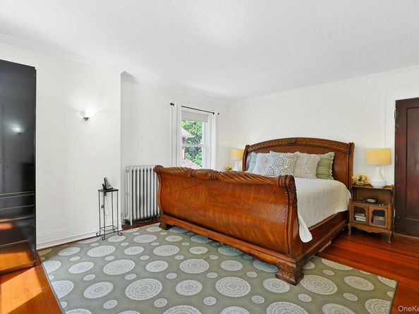 15 Heminway Avenue, New Rochelle NY 10801